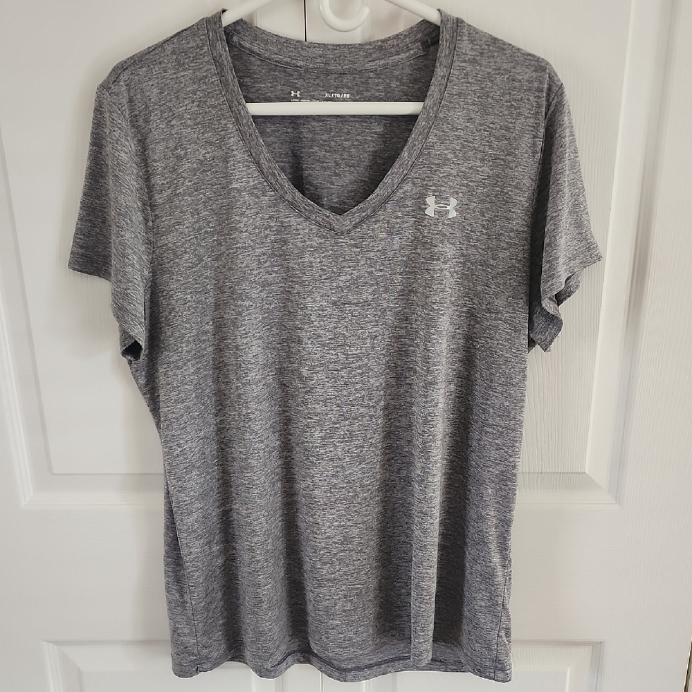 Under Armour Women's Gray V-Neck Top